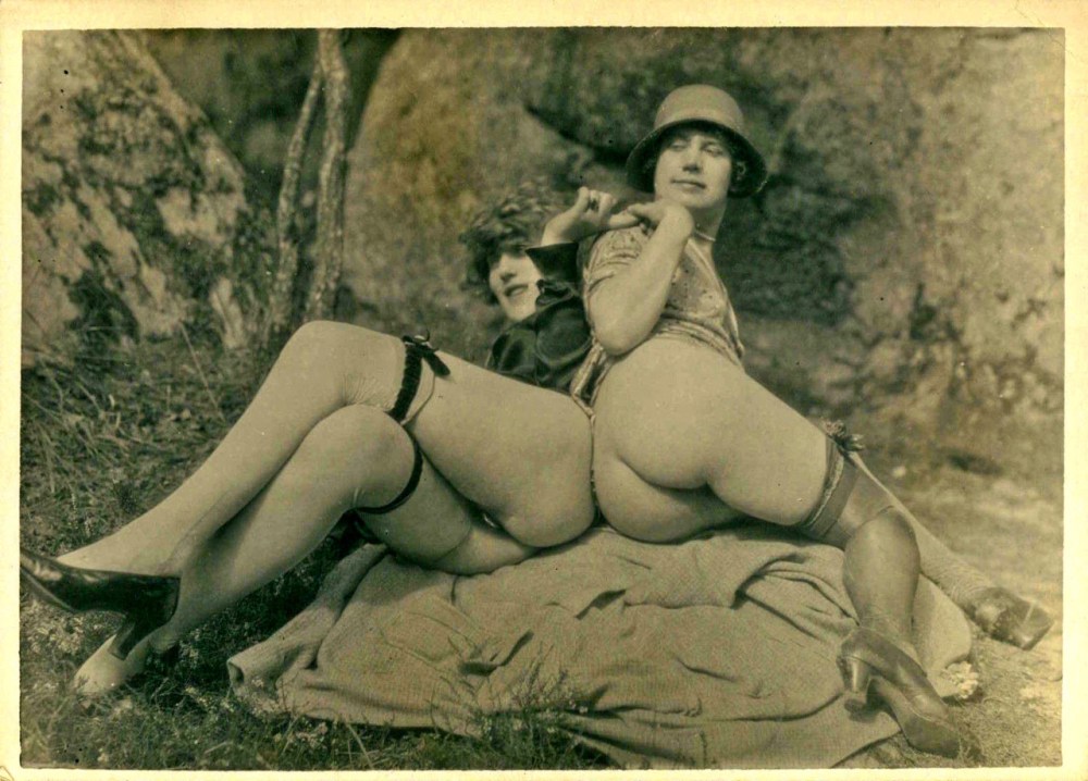 Порнографические фотокарточки