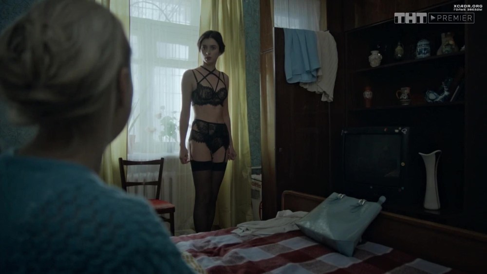 Мария Ахметзянова в Нижнем белье в сериале год культуры