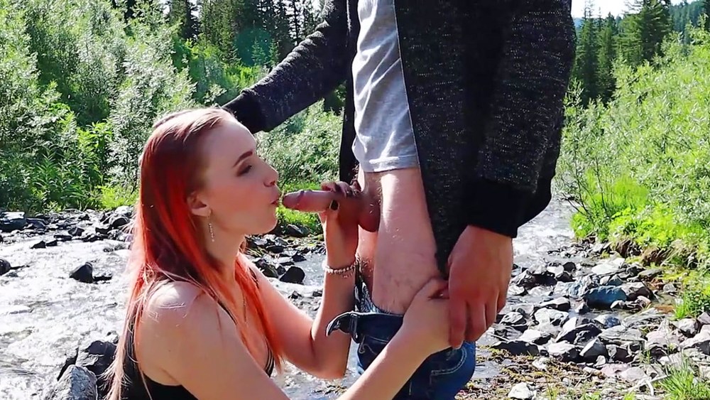 На улице порно