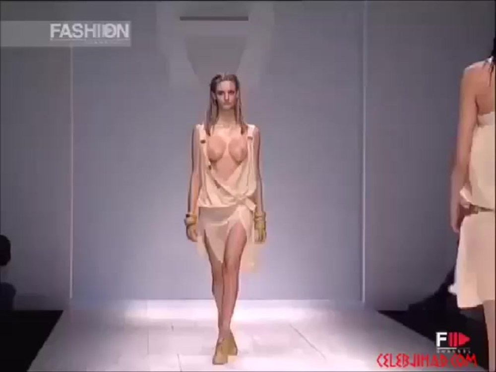 Мадалина Иоанна Филипп голая