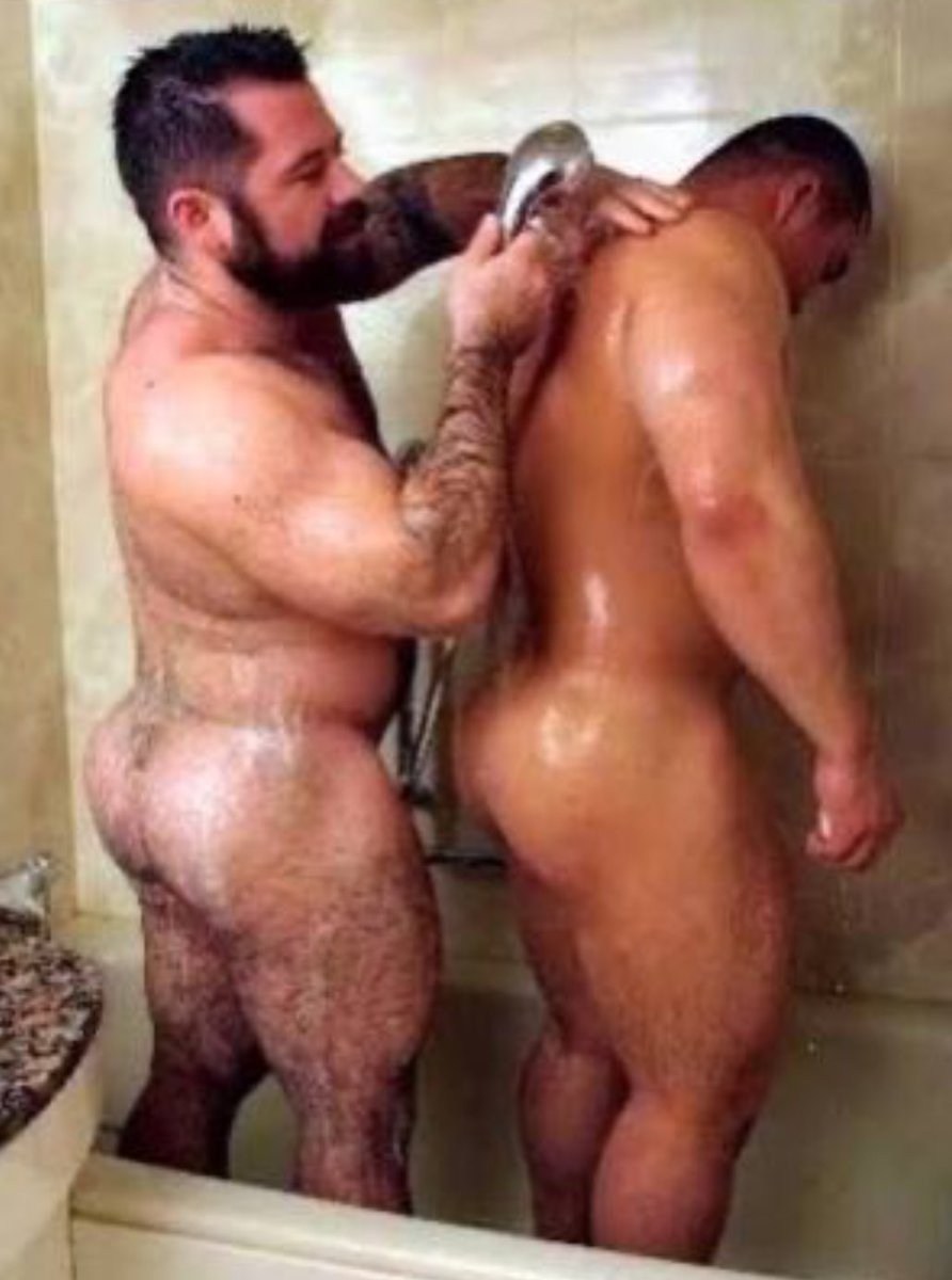 Daddy Bear man ass(голые мужики)