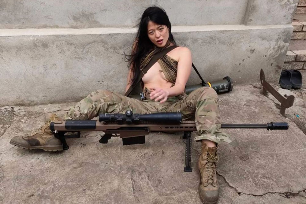 Красивые девушки военные