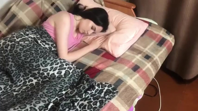Секс со спящей сестрой