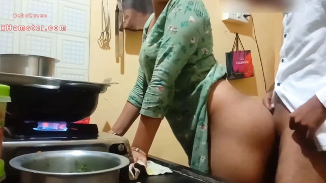 Секс на кухни