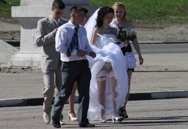 Невеста без трусов